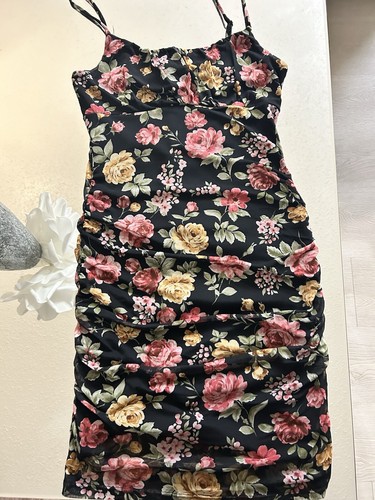 Fashion Nova Black Floral Mesh Mini Dress Size S NWT - Picture 3 of 4