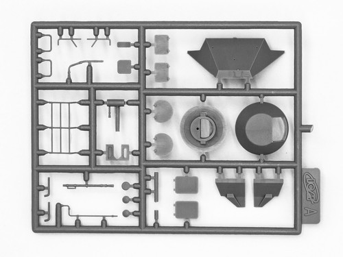 Scale 1:72 Plastic model kit BTR-60PB Soviet infantry vehicle ICM 72911 - Picture 4 of 6