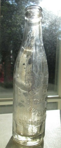 Fayette County Everson PA Fay-West Bottling Works 6 1/2 FL.OZ Embossed Bottle - Picture 4 of 11