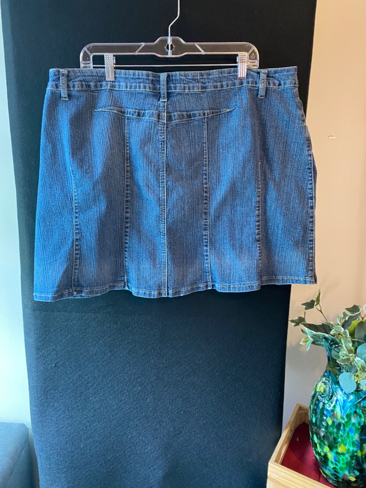Picture 1 of 6