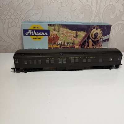 ATHEARN HO R-T-R ''NEW YORK CENTRAL'' STANDARD PULLMAN CAR #910 
