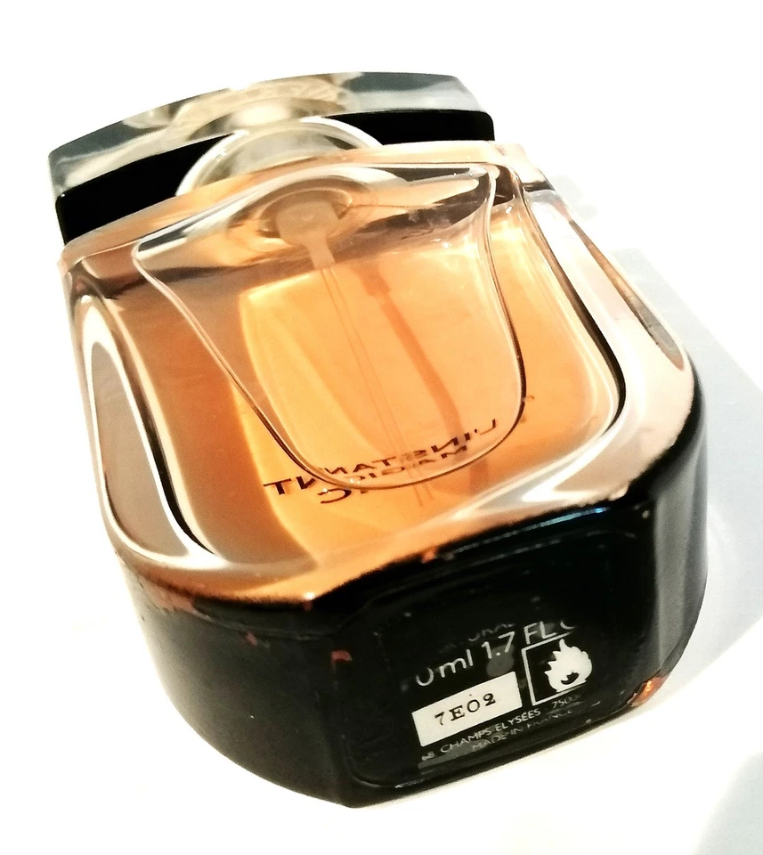 L'INSTANT MAGIC Eau de Parfum Spray por Guerlain 1,7 oz 30 ml Lote # 7E02 Foto 4 de 4