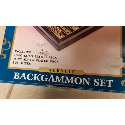 Juego de Backgammon Acrílico Vintage Taiwán World Showcase Viaje Pequeño Atico Pequeño - Imagen 2 de 5