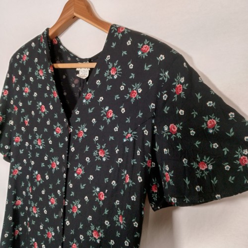 Vintage 1990s Notations Dress Medium Black Pink Roses Rayon Button Up Short Slv - Bild 4 von 11