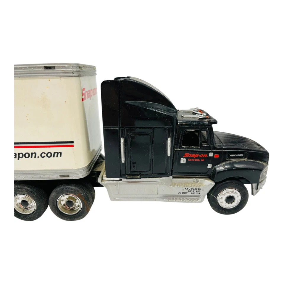 Vintage 1/36 Scale Snap On Aeromax Tractor Trailer Bank 17” Working Lights - Image 2 of 4