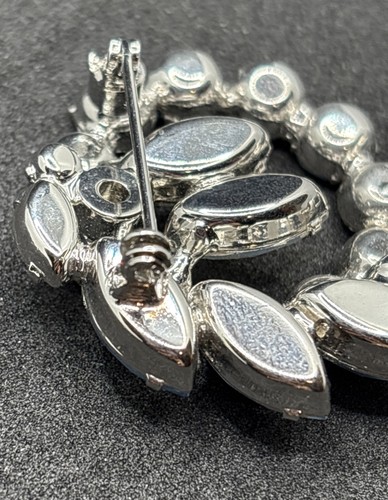 WEISS Blue Crystal Rhinestone Signed Brooch Pin Circle Spray Silver Tone VTG - Picture 10 of 11