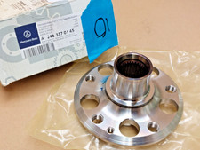 MERCEDES B220 W246 Front Wheel Hub 2.0 2.2D 2011-2018 A2463370145 Genuine NEW