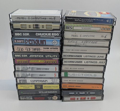 Job lot 26 cassettes cassettes vintage BBC Micro ordinateur jeux / utilitaires / couverture