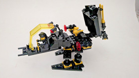 LEGO Blacktron Space Alienator (6876) Complete with minifigure - Classic Space