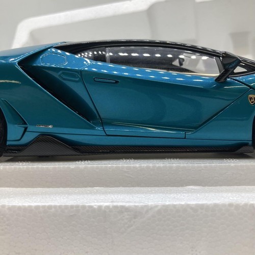 AUTOart Lamborghini Centenario 1/18 - Bild 4 von 20