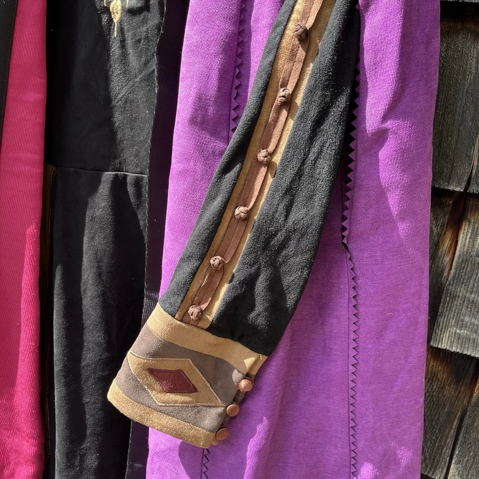 Secret Honey Japan Disney Frozen 2 Travel Anna 4-Piece Cosplay Halloween Costume - Image 4 of 4