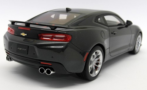 GT Spirit 1/18 Scale Resin GT191 - Chevrolet Camaro 50th Anniversary Grey - Picture 4 of 5