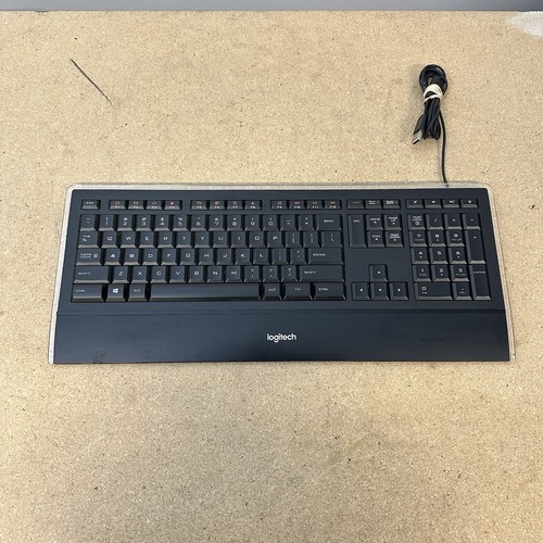 Logitech Illuminated Keyboard Wired USB K740 Y-UY95 Tested and Working - Picture 4 of 8