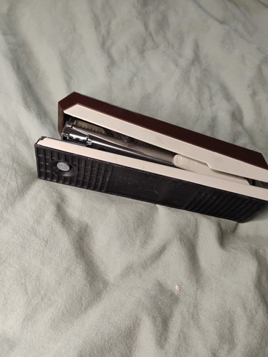 Vintage ACCO 40 Stapler - Tan/Brown - Made in USA - TESTED! - Picture 7 of 8