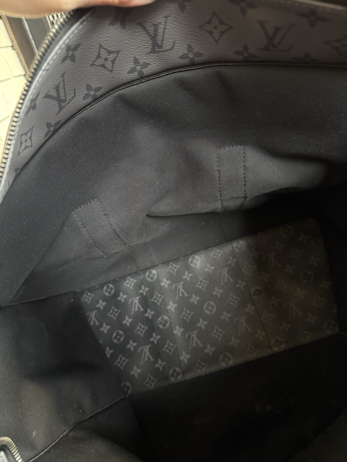 Authentic LOUIS VUITTON Monogram Eclipse Cabas Zi… - image 3