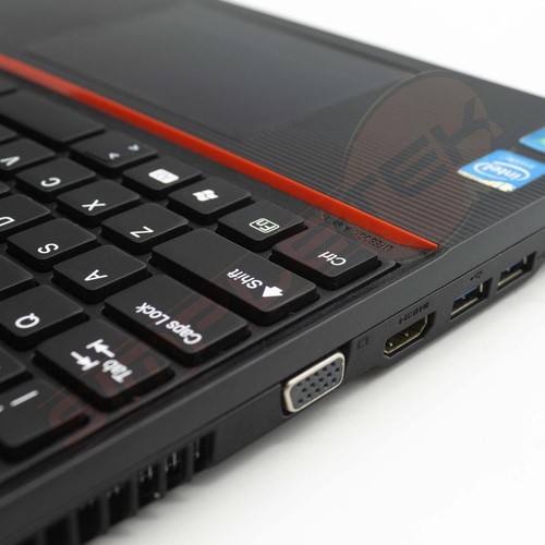 Fujitsu A574 Notebook I5 15.6" 8GB 240GB Tast Ita Win 11 Portable Computer - Picture 7 of 8