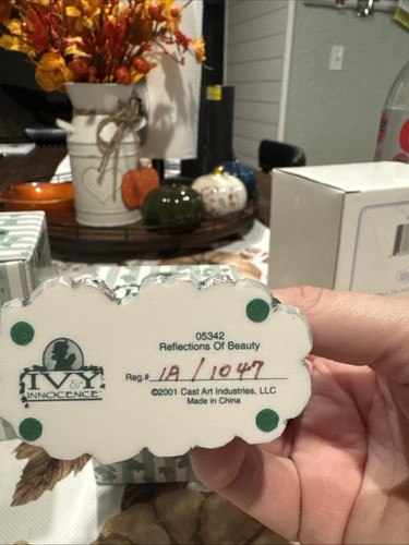 Ivy & Innocence 05342 Reflections Of Beauty - Picture 2 of 2