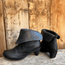 Camper Black Leather Fold Over Cuff Midi Booties Eu 38 Us Size 7 M
