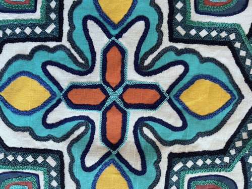 Pier 1 Christmas Table Runner Blue White Snowflakes Embroidered 13”X72” EC - Picture 5 of 8