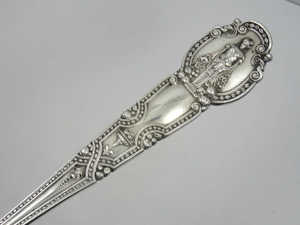 CAZUELA CUCHARA TIFFANY RENACIMIENTO 1905 ORO ESTERLINA LAVADO RIÑÓN BAYAS Foto 3 de 4