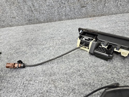 INTERRUPTOR MANIJA LIBERACIÓN PUERTA TRASERA CÁMARA MERCEDES W166 X166 GL350 GL450 ML63 OEM - Imagen 3 de 6