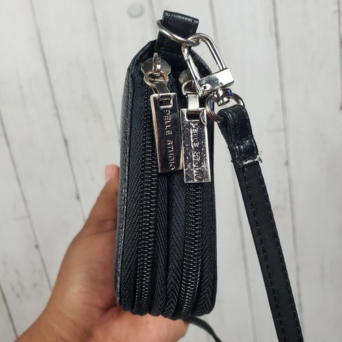 Pelle Studio Women’s Crossbody Purse Black Leather Zip Up Organizer Lightweight - Picture 8 of 10