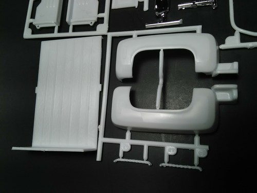 1976 Chevy Sport Pickup Truck 1/24 Bed Box Stepside Tailgate Roll Bar Model Part - Picture 4 of 4