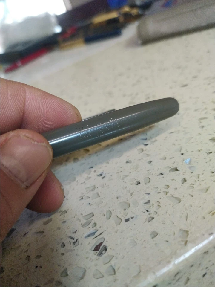 PLUMA ESTILOGRÁFICA WATERMAN W2 VINTAGE - GRIS ORO 14K MEDIANA W2B Foto 3 de 4