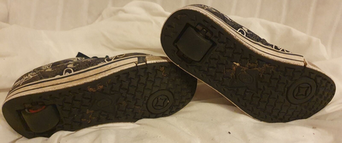 HEELYS BLUE TRAINER PUMP SNEAKER SHOES SIZE 3.5 - 4 KIDS GRAFFITI CANVAS BOYS - Picture 7 of 8