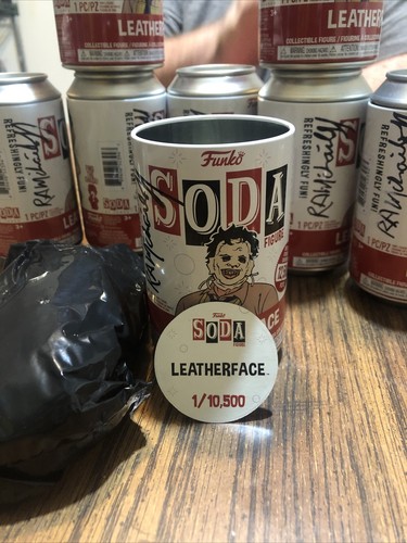 Signiert RA Mihailoff Funko Pop Soda: Ledergesicht - Bild 3 von 3