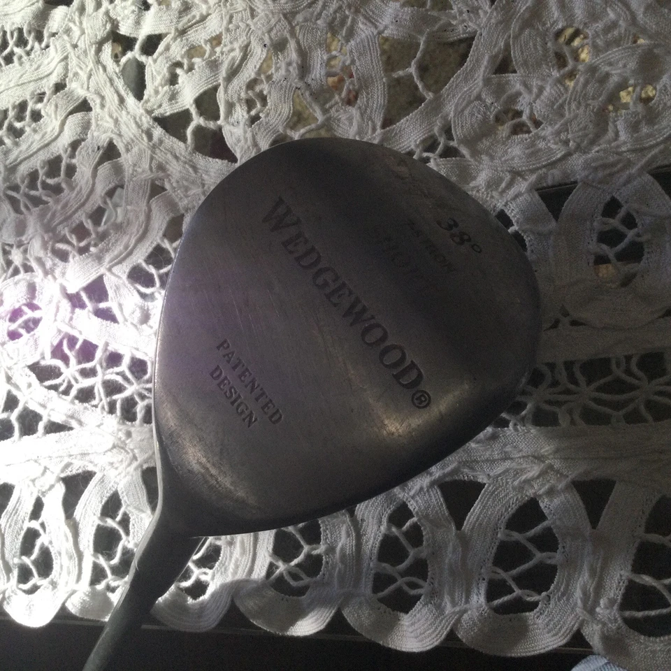 女士 Wedgewood 短 38 度 7-8 铁杆女士硬度石墨杆身 37.5 英寸 — 第 3/4 张图片