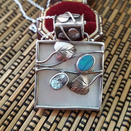 Vintage 925 Sterling Silver Necklace, Australian Opal, Mother Of Pearl Pendant - Picture 6 of 9
