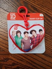 NEW One Direction Heart Clip On 2012 1D Plush Heart Band Photo  Immaculate 