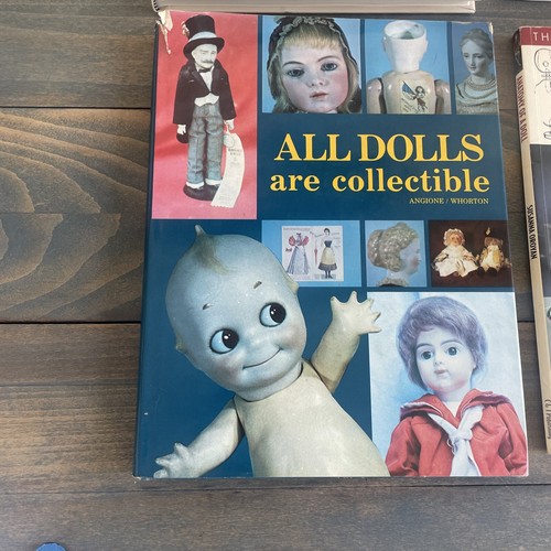 Lot of 4 Doll Collecting Making Fashion Guides Values & Reference Books (BK2) - Picture 4 of 5