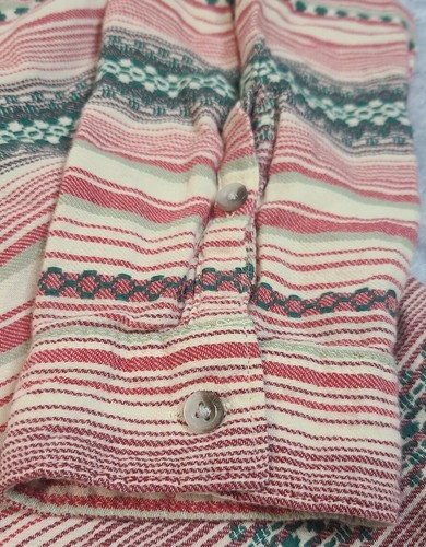 Woolrich Flannel Shirt Men's Size XL Holiday Camping Pattern Button Down - Picture 3 of 8