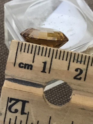 Sapphire - Imitation - 15mm - 14.16 ct - Round - Honey - Gem - Loose - Stone - Picture 3 of 5