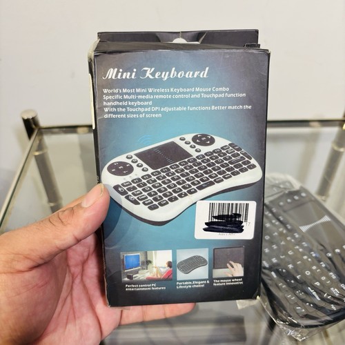 Handheld Wireless Mini Keyboard/Mouse Combo “Worlds Most Mini” NEW - Picture 4 of 6