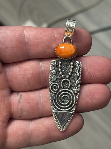 PICTO-ANHÄNGER STERLINGSILBER INDIANER SW STACHELIGE AUSTERGESCHICHTE .925 2 7/8 ZOLL