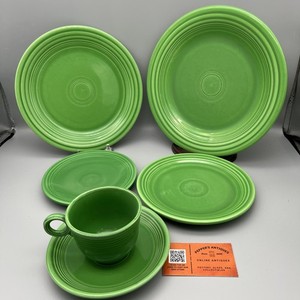 VINTAGE FIESTA MEDIUM GREEN C/S1959‐1969 Vintage FIESTA MEDIUM GREEN CUP & SAUCER | eBay