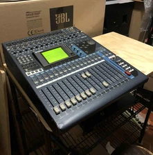 Yamaha 01V96 Digital Mixing Console