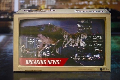 SDCC 2025 Mattel Jurassic World Hammond Collection T Rex Con Crasher Set PRESALE - Picture 3 of 4