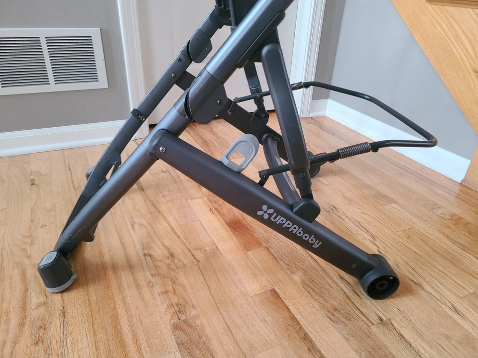 Uppababy UPPA BABY Black carbon Vista V1 frame Very Good condition 2015 +  - Image 4 of 4