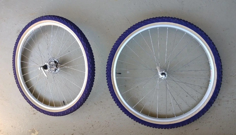 Shimano XT Laufradsatz Ritchey Vantage Pro Felgen IRC Geo-CLAW 26x2.10 GeoClaw