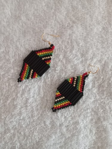 Handmade African American Seed Beaded Black, Red, Yellow, Green Earrings - Picture 5 of 10