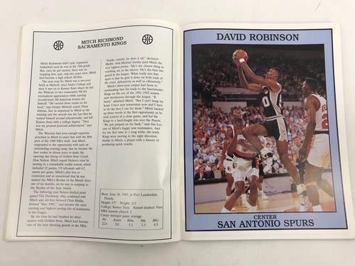 1993 Basketball Superstars Album Magazine - Picture 6 of 7