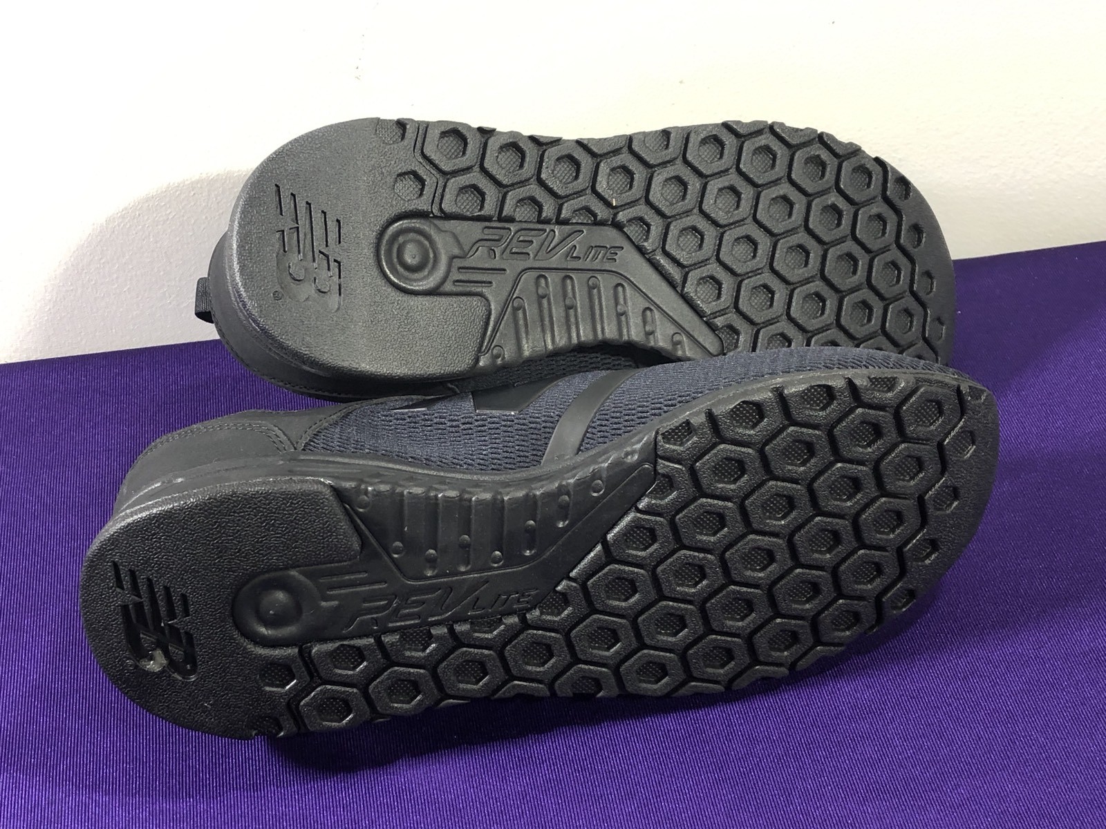 Nuovo equilibrio Uomo classici 247 247 classici decontaminazione delle scarpe da ginnastica mrl247 taglia 9 / 42,5 ue bb303e Nuovo equilibrio Uomo classici 247 247 classici decontaminazione delle scarpe da ginnastica mrl247 taglia 9 / 42,5 ue bb303e