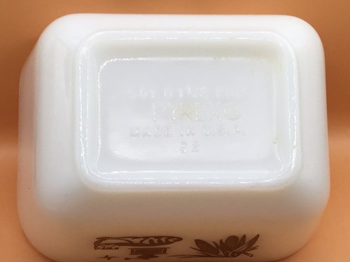 Pair Of PYREX 1.5 Cup Refrigerator Dish Cat/Corn/Grinder 501B (Only 1 Lid) - Bild 10 von 13