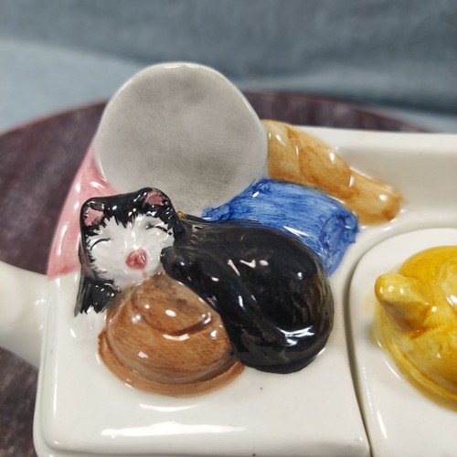 Tetera de cerámica pintada a mano con accesorios para gatos y cocina diseño Mercuries 1995 - Imagen 2 de 15