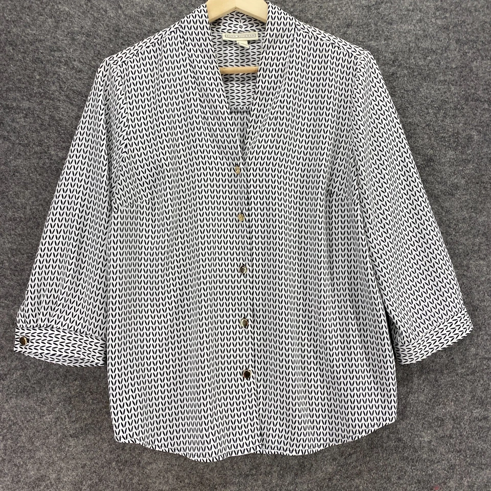 Camisa Dana Buchman Mujer M Mediana Blanca Geométrica Abotonada Cuello en V Manga 3/4 Foto 4 de 4
