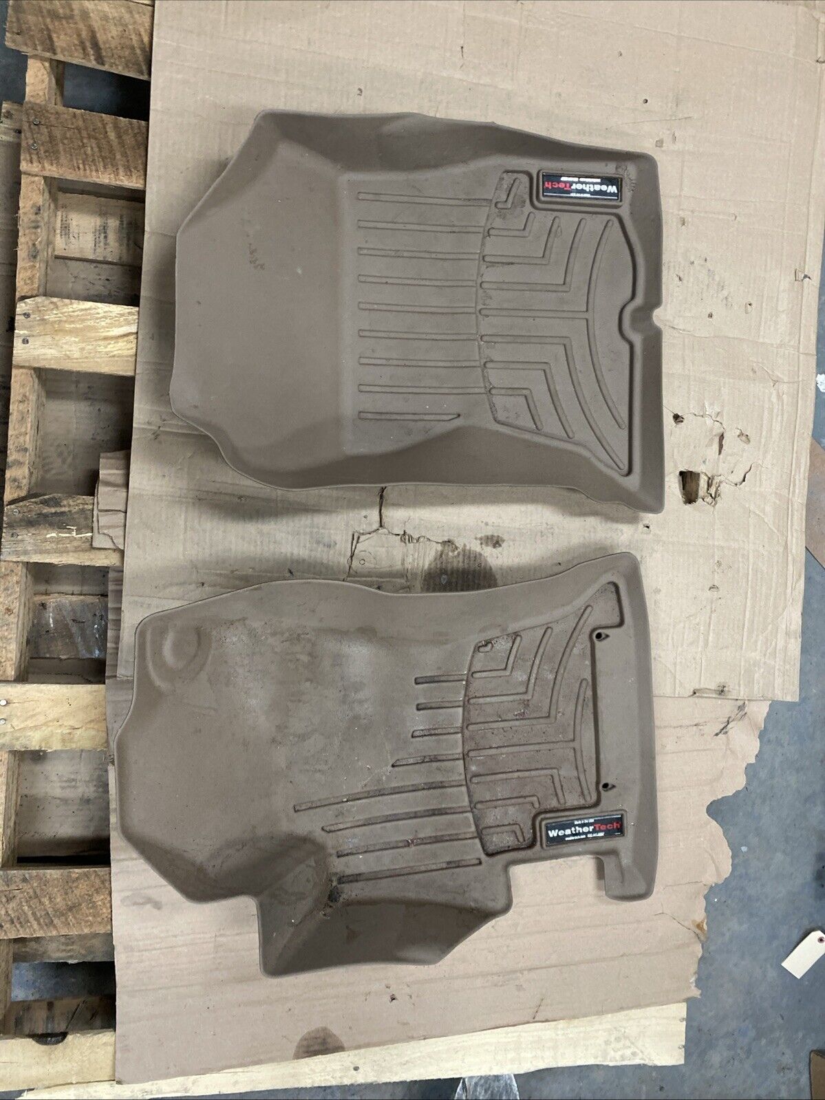 Picture 1 of 8